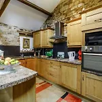 1 Bed In Brampton Oc-73577 * Upper Denton